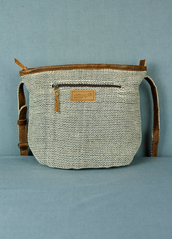 Woven cotton and buffalo leather white/black bag